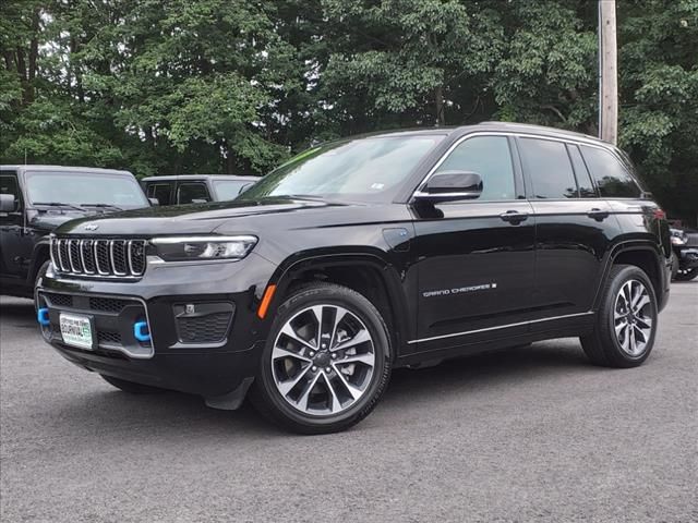 2022 Jeep Grand Cherokee 4xe Overland