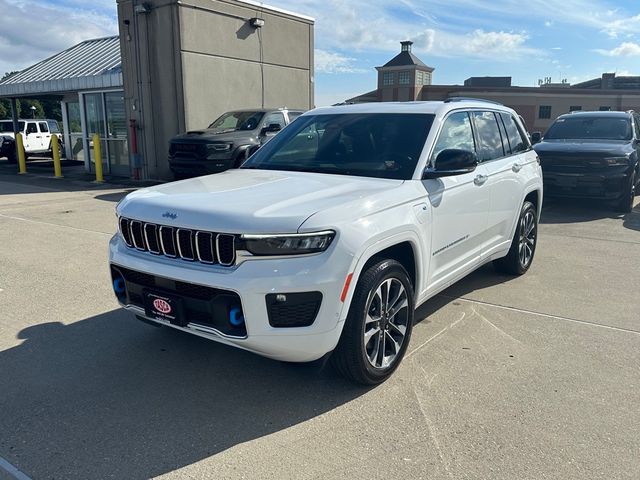 2022 Jeep Grand Cherokee 4xe Overland