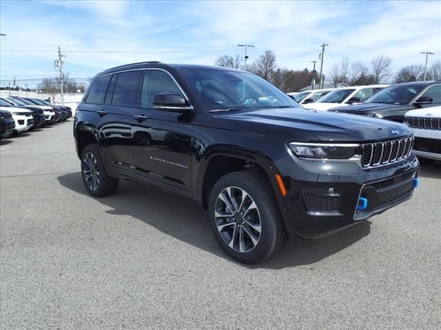 2022 Jeep Grand Cherokee 4xe Overland