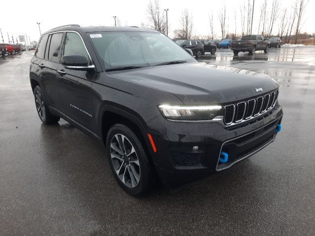 2022 Jeep Grand Cherokee 4xe Overland