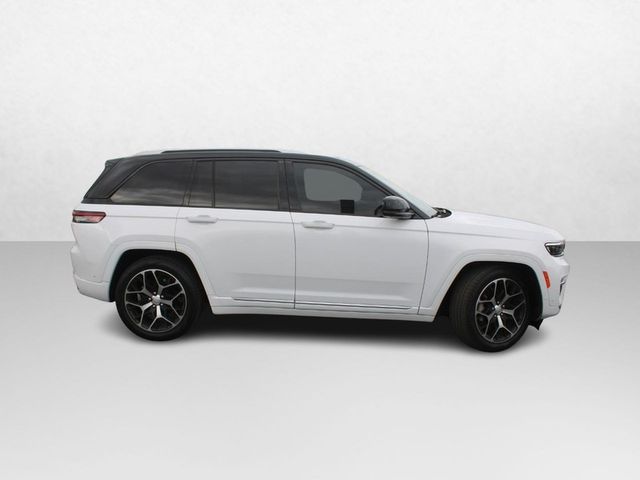 2022 Jeep Grand Cherokee Summit Reserve