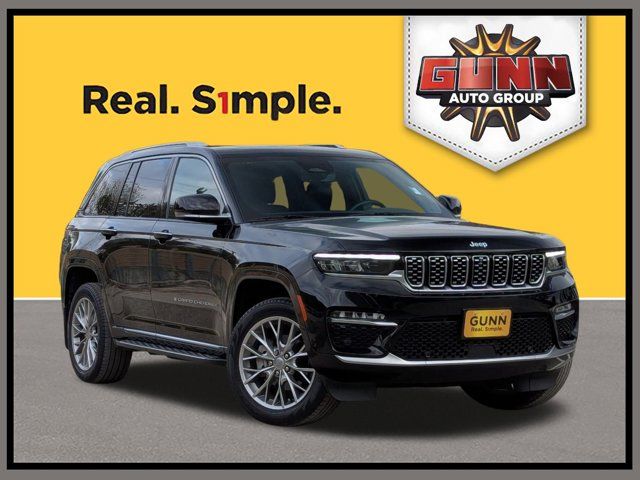 2022 Jeep Grand Cherokee Summit