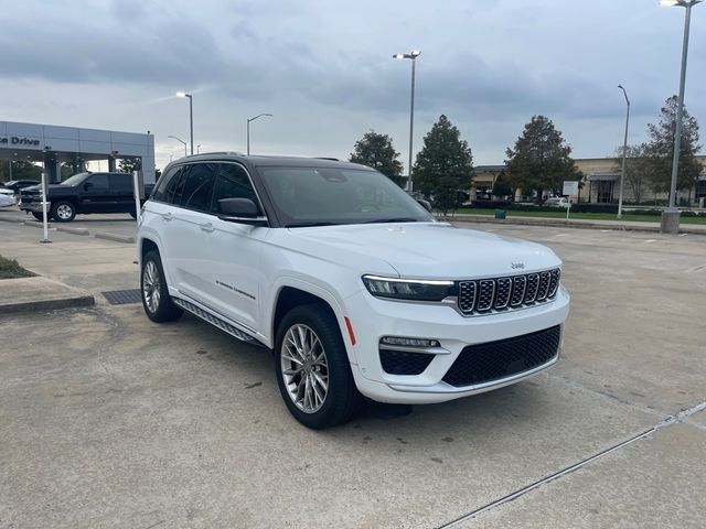 2022 Jeep Grand Cherokee Summit