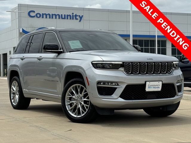 2022 Jeep Grand Cherokee Summit