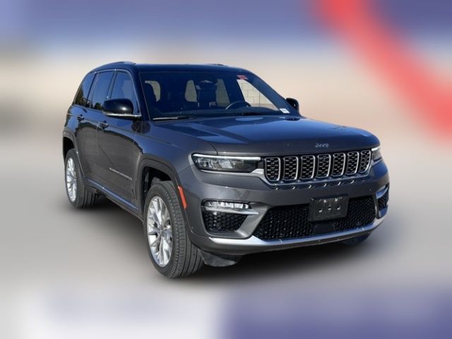 2022 Jeep Grand Cherokee Summit