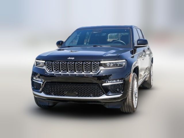 2022 Jeep Grand Cherokee Summit