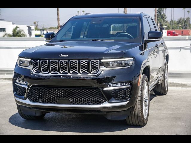 2022 Jeep Grand Cherokee Summit