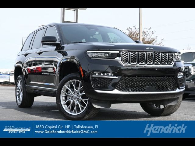 2022 Jeep Grand Cherokee Summit