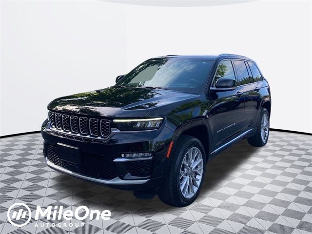 2022 Jeep Grand Cherokee Summit