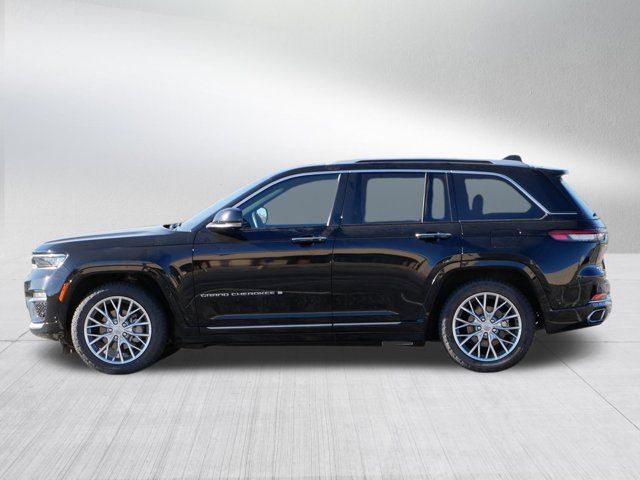 2022 Jeep Grand Cherokee Summit