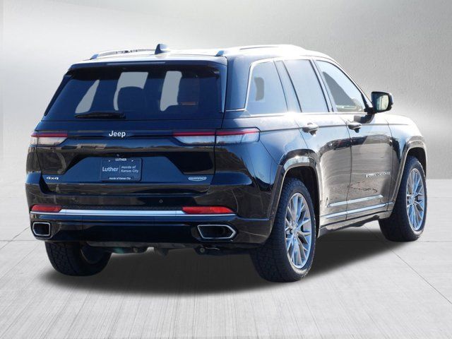 2022 Jeep Grand Cherokee Summit