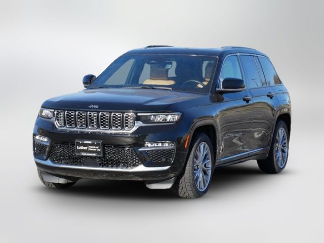 2022 Jeep Grand Cherokee Summit