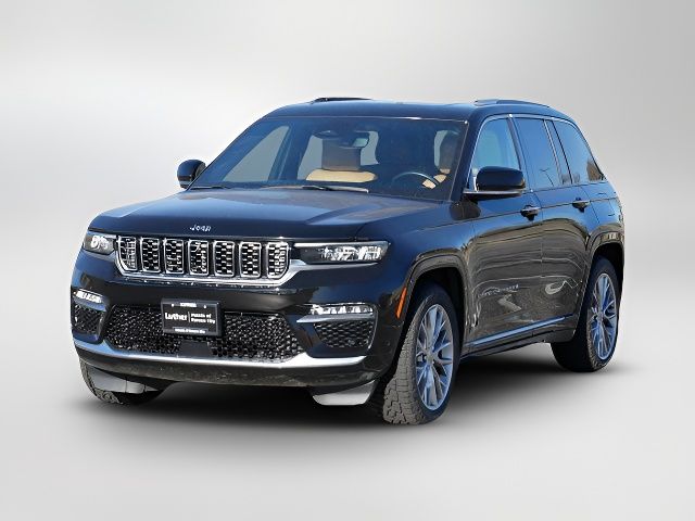 2022 Jeep Grand Cherokee Summit