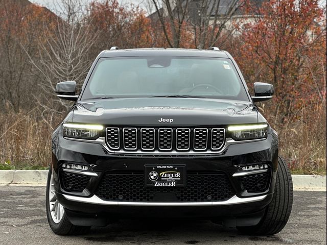 2022 Jeep Grand Cherokee Summit