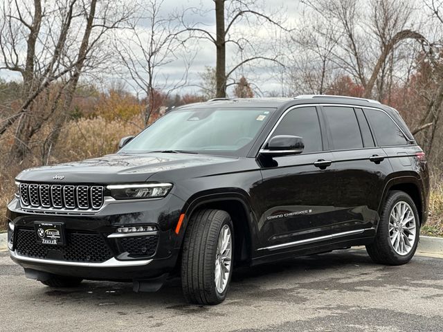 2022 Jeep Grand Cherokee Summit