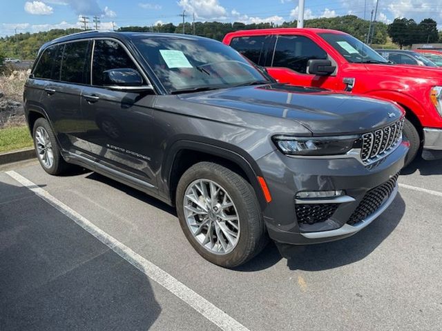 2022 Jeep Grand Cherokee Summit