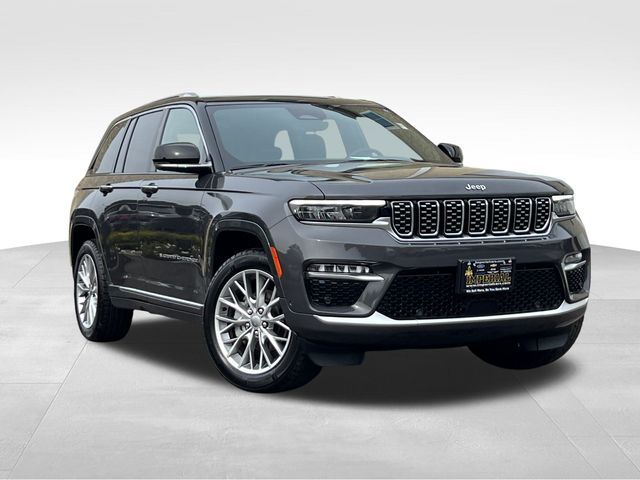 2022 Jeep Grand Cherokee Summit