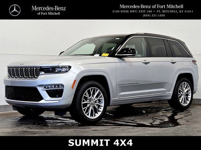 2022 Jeep Grand Cherokee Summit