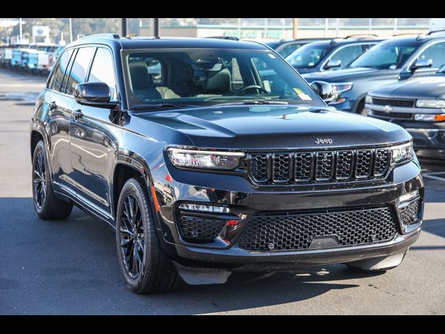 2022 Jeep Grand Cherokee Summit