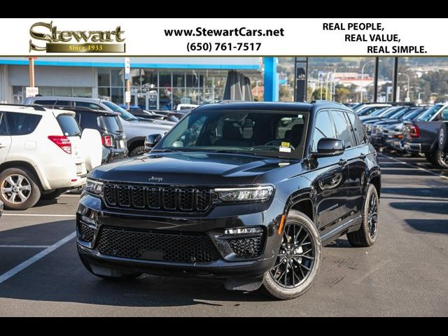 2022 Jeep Grand Cherokee Summit