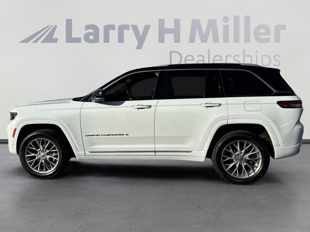 2022 Jeep Grand Cherokee Summit