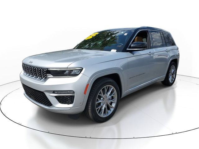 2022 Jeep Grand Cherokee Summit