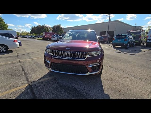 2022 Jeep Grand Cherokee Summit