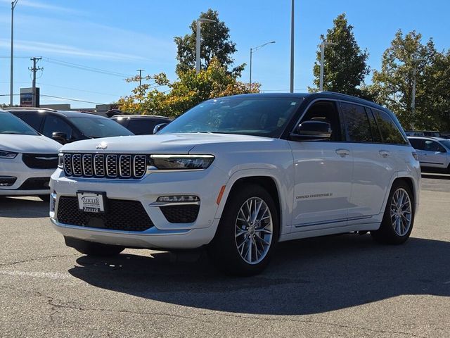 2022 Jeep Grand Cherokee Summit