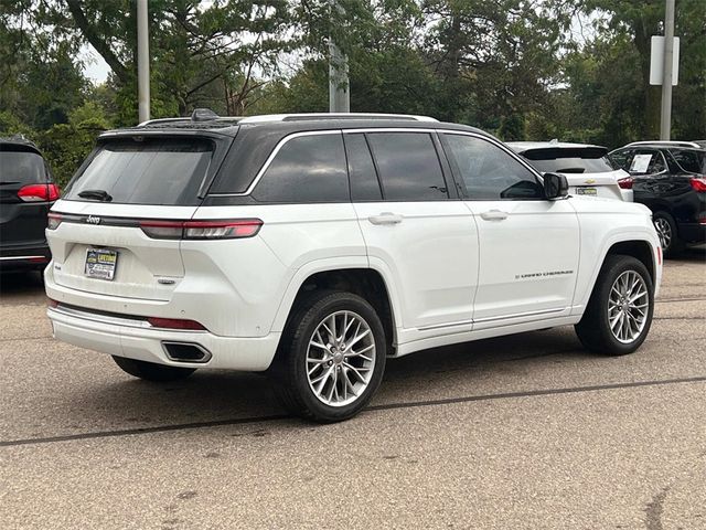 2022 Jeep Grand Cherokee Summit