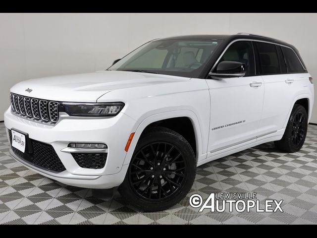 2022 Jeep Grand Cherokee Summit