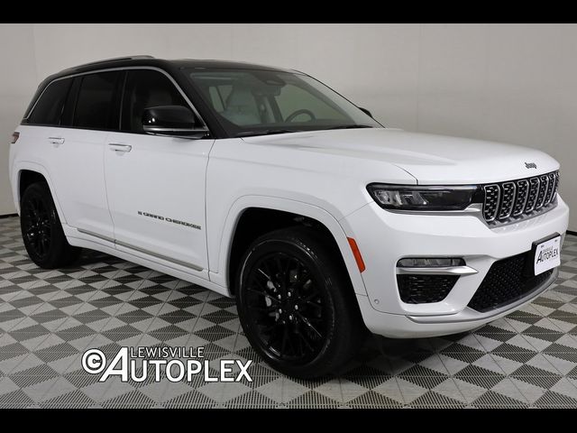 2022 Jeep Grand Cherokee Summit