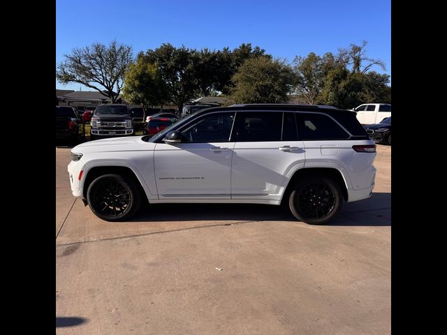 2022 Jeep Grand Cherokee Summit