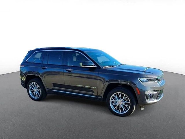 2022 Jeep Grand Cherokee Summit