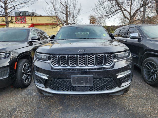 2022 Jeep Grand Cherokee Summit