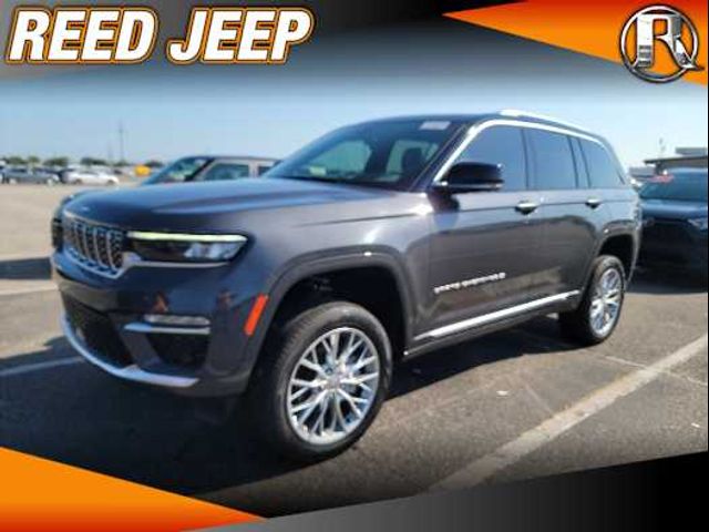 2022 Jeep Grand Cherokee Summit