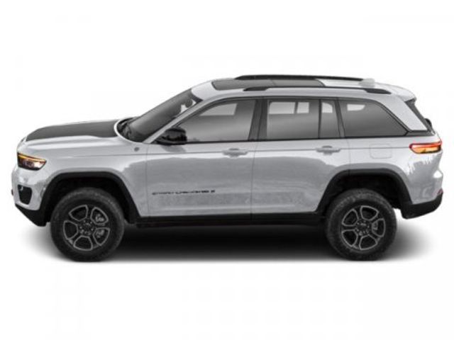 2022 Jeep Grand Cherokee Summit