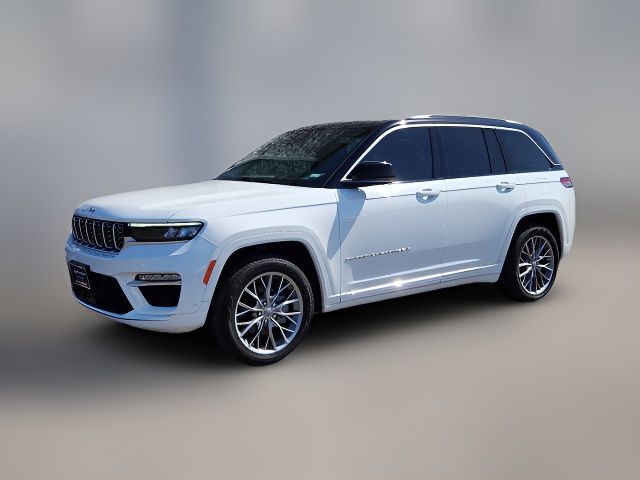 2022 Jeep Grand Cherokee Summit