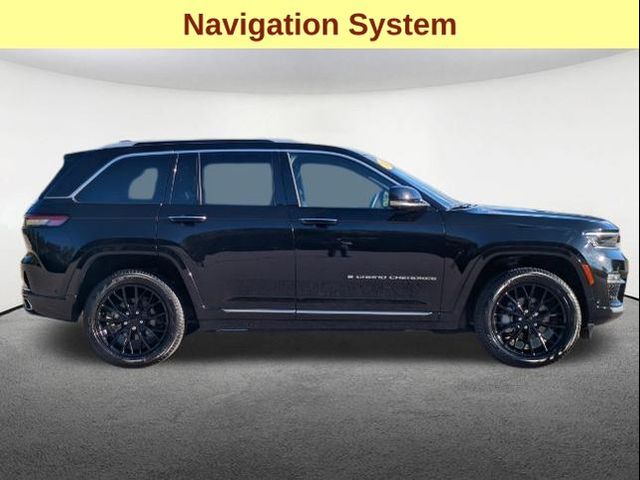 2022 Jeep Grand Cherokee Summit