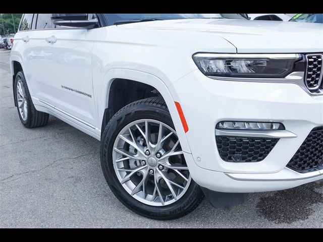 2022 Jeep Grand Cherokee Summit