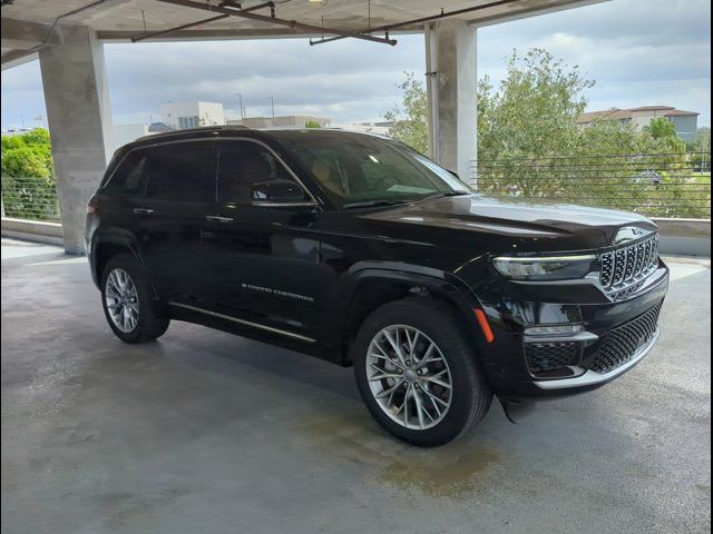 2022 Jeep Grand Cherokee Summit