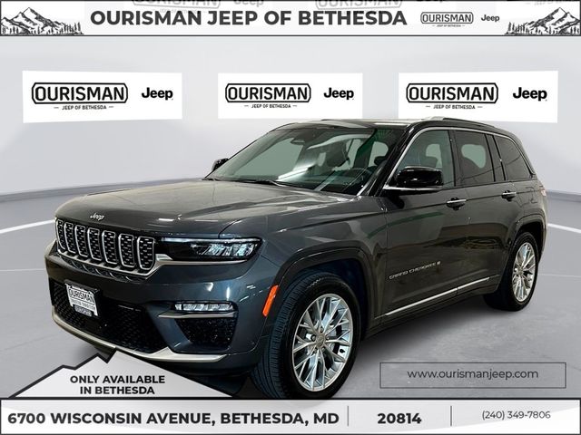 2022 Jeep Grand Cherokee Summit