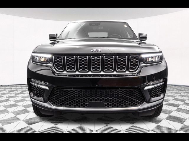 2022 Jeep Grand Cherokee Summit