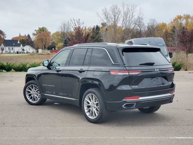 2022 Jeep Grand Cherokee Summit