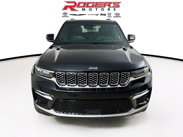 2022 Jeep Grand Cherokee Summit