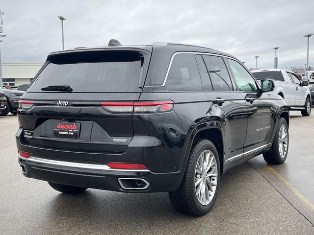 2022 Jeep Grand Cherokee Summit