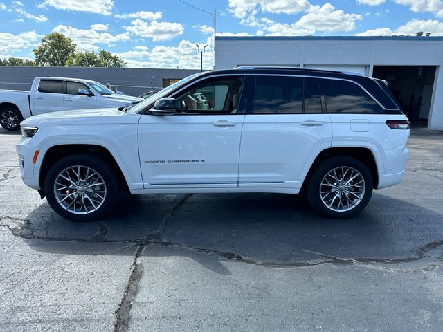 2022 Jeep Grand Cherokee Summit