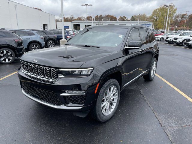 2022 Jeep Grand Cherokee Summit