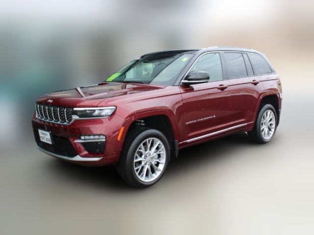 2022 Jeep Grand Cherokee Summit