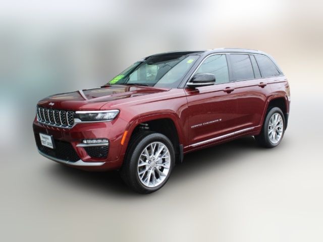 2022 Jeep Grand Cherokee Summit