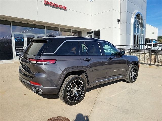 2022 Jeep Grand Cherokee Summit Reserve